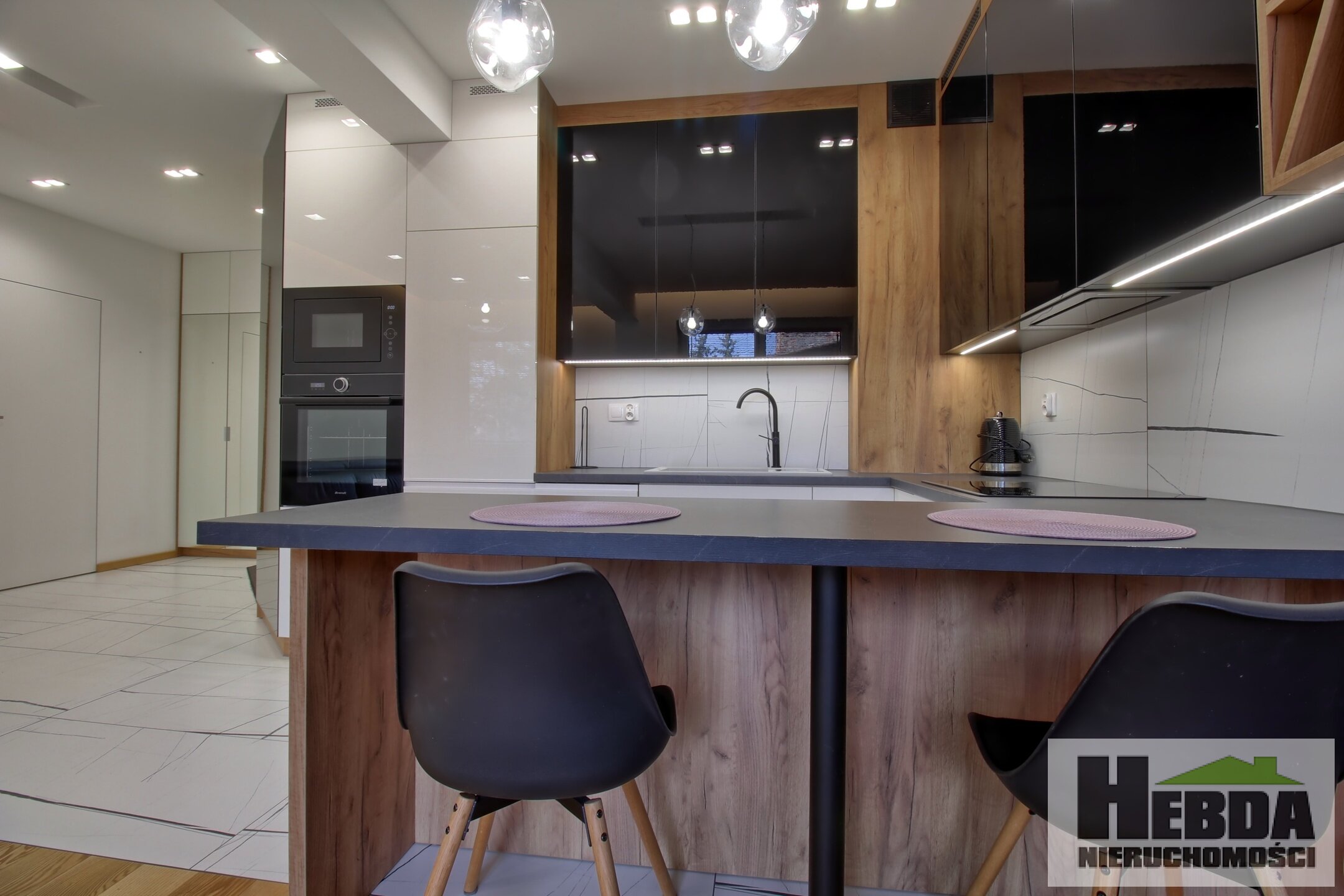 Nowy blok !!! Mieszkanie 2 pokojowe !!! Parking podziemny !!! - zdjęcie 2