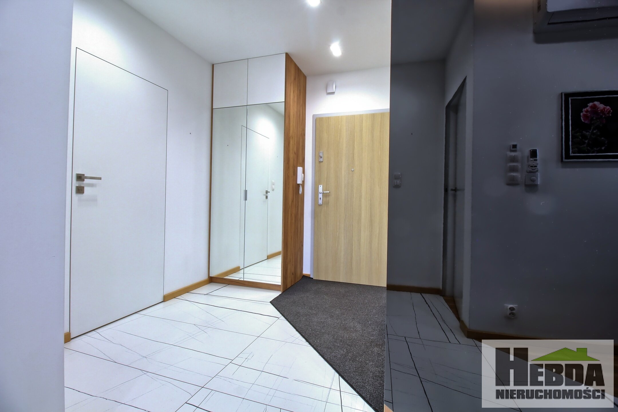 Nowy blok !!! Mieszkanie 2 pokojowe !!! Parking podziemny !!! - zdjęcie 11