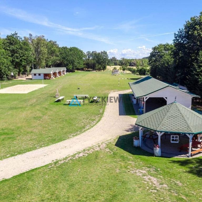 ATRAKCYJNY OŚRODEK WYPOCZYNKOWY, DOMKI NAD MORZEM - zdjęcie 5