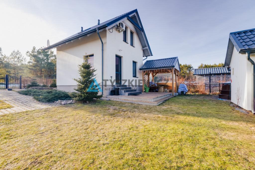 Dom Śluza blisko jeziora Wieckie - zdjęcie 14
