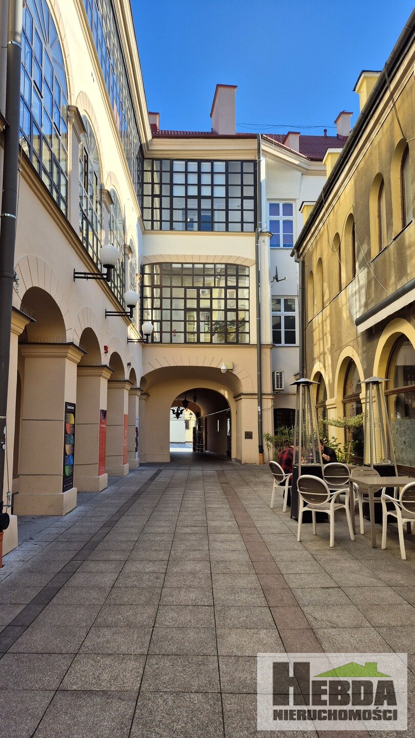 Tarnów, kawalerka 26 m2, obok Uczelni, w pięknej kamienicy! - zdjęcie 13