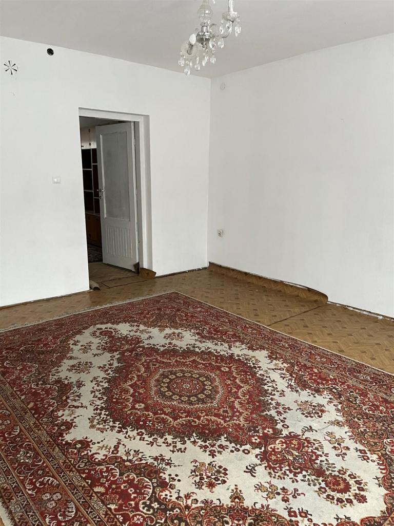 Dom do remontu, z dużym potencjałem, z zabudową go - zdjęcie 8