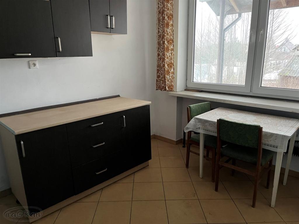 Dom do remontu, z dużym potencjałem, z zabudową go - zdjęcie 6