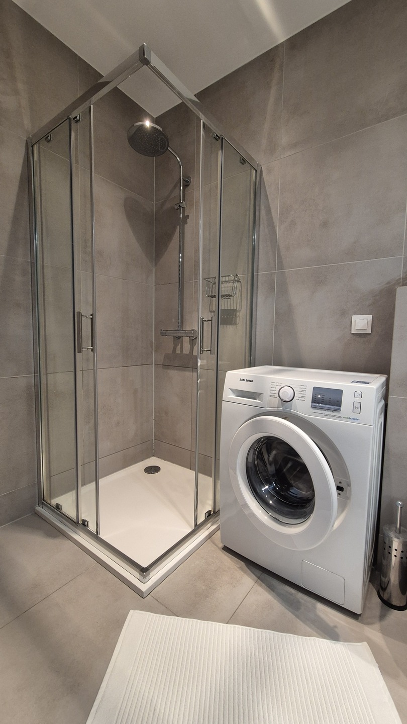 Nowe Lux 54m z duzym tarasem  Os Witosa nowa zabudowa garaż komórka lokatorska - zdjęcie 5