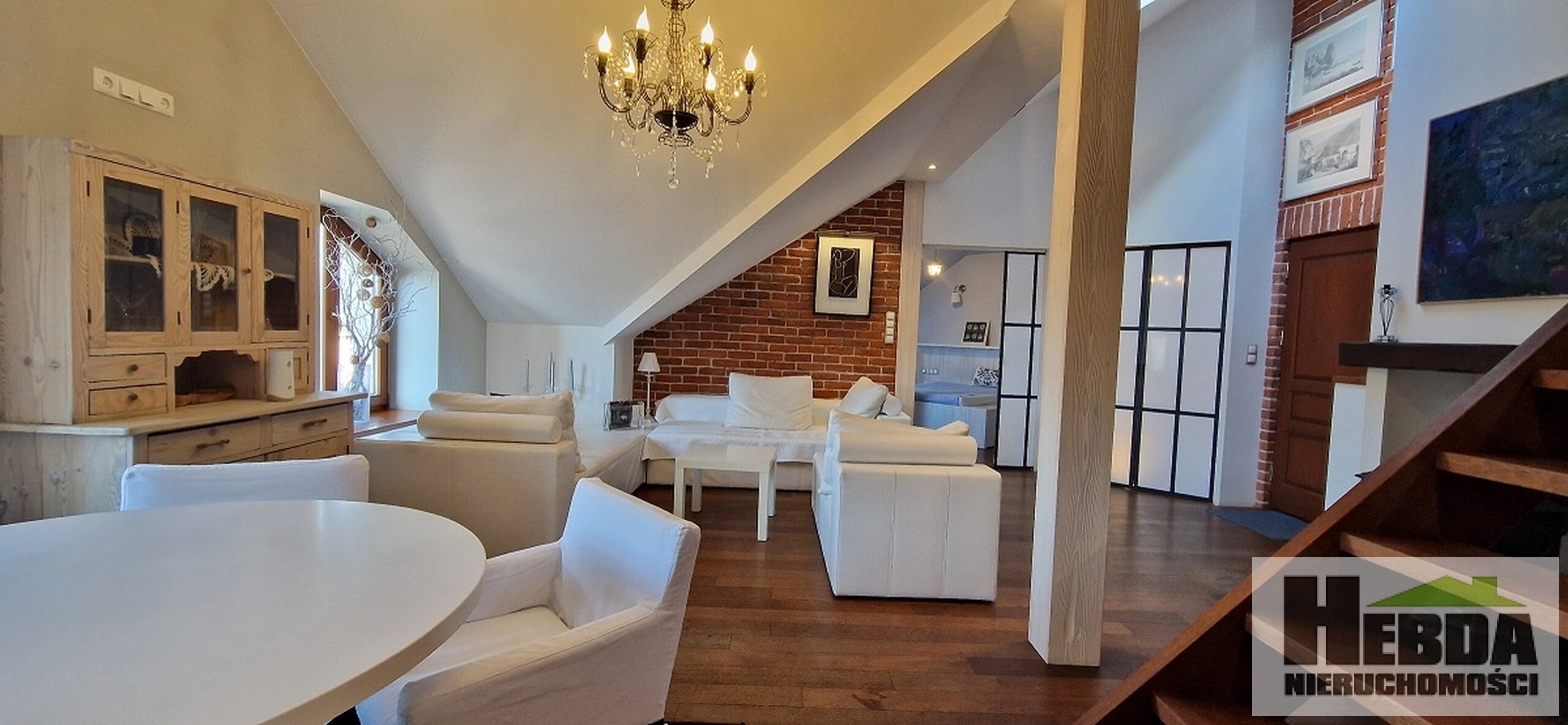 Poddasze 80 m2 w Tarnowie, z widokiem na deptak !! - zdjęcie 1