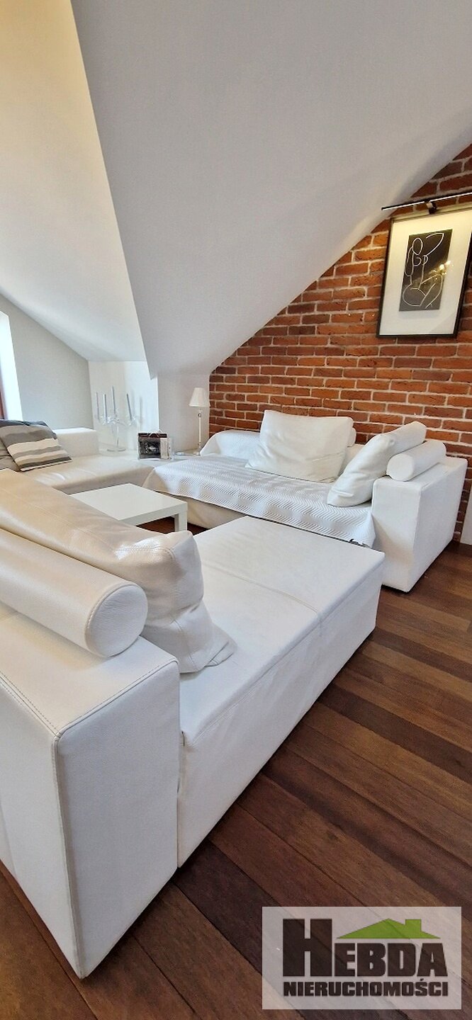 Poddasze 80 m2 w Tarnowie, z widokiem na deptak !! - zdjęcie 12