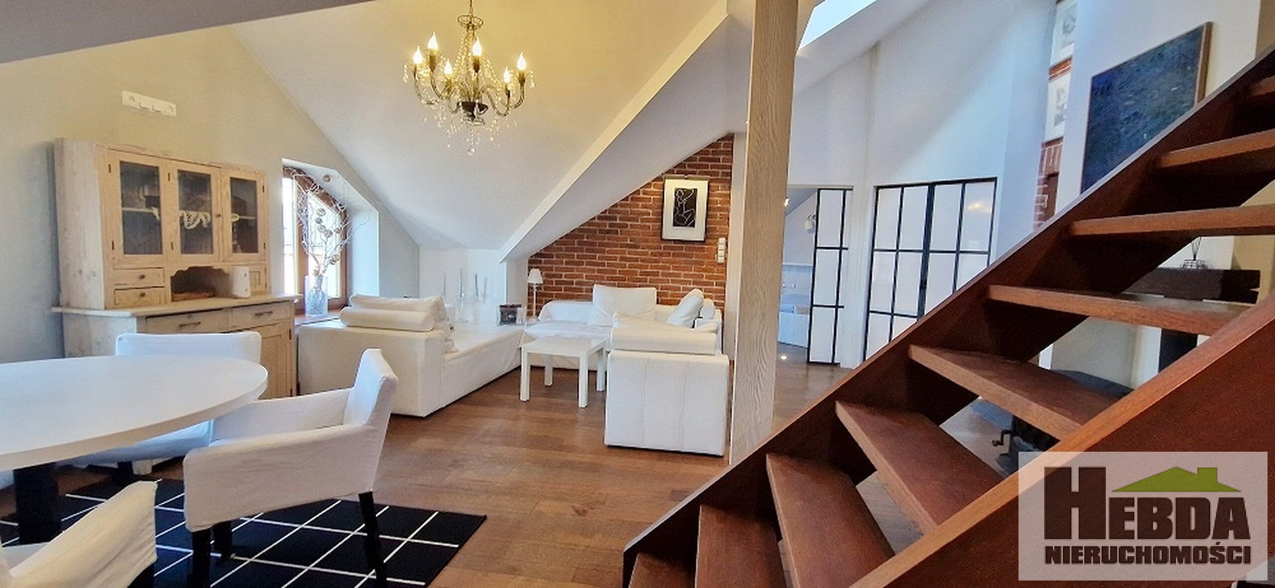 Poddasze 80 m2 w Tarnowie, z widokiem na deptak !! - zdjęcie 2