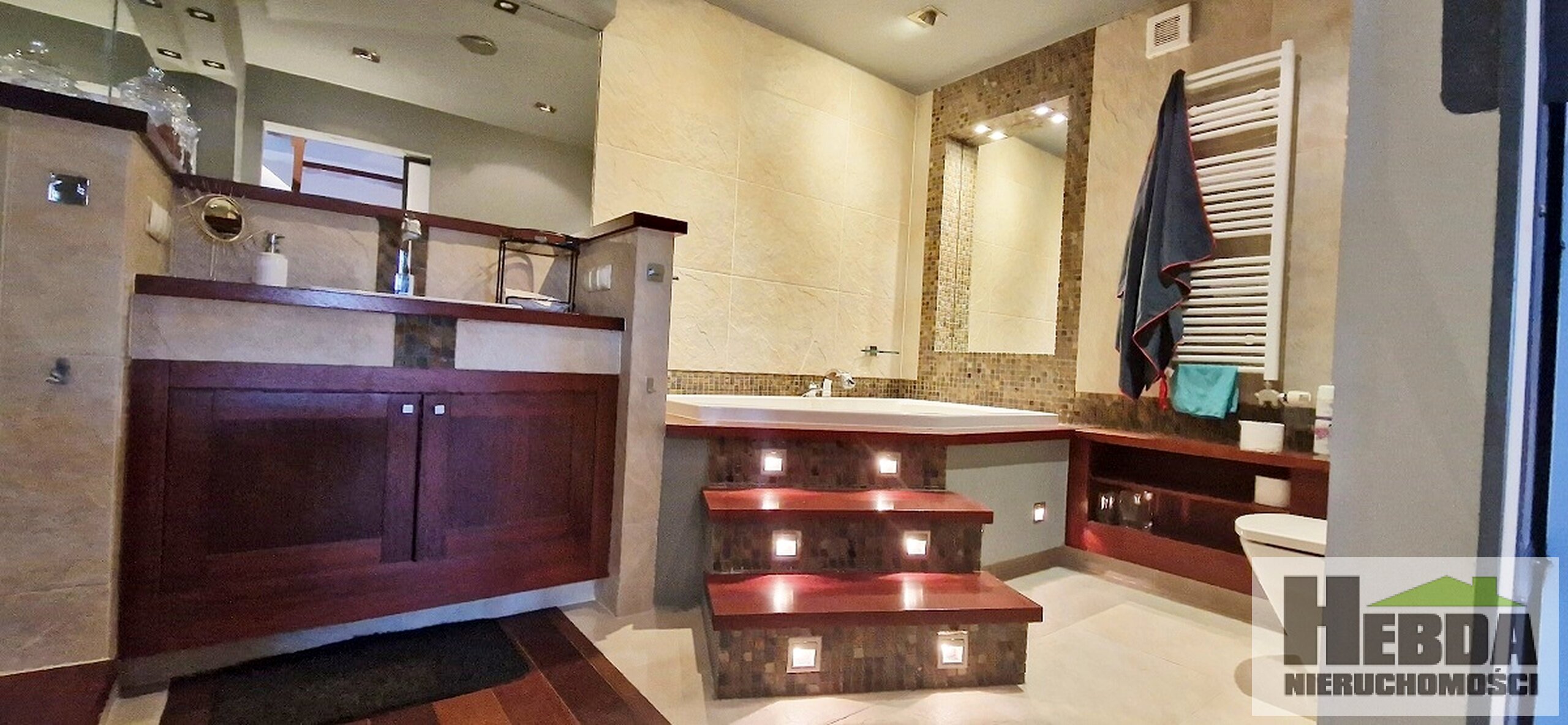 Poddasze 80 m2 w Tarnowie, z widokiem na deptak !! - zdjęcie 9