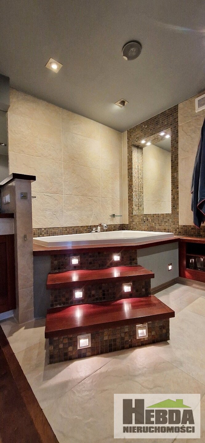 Poddasze 80 m2 w Tarnowie, z widokiem na deptak !! - zdjęcie 7