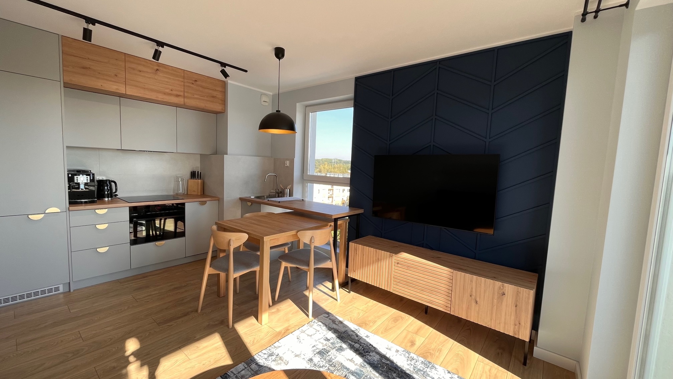 Śliczne nowe 3 pokojowe m.parking, komórka, klimatyzacja - zdjęcie 2