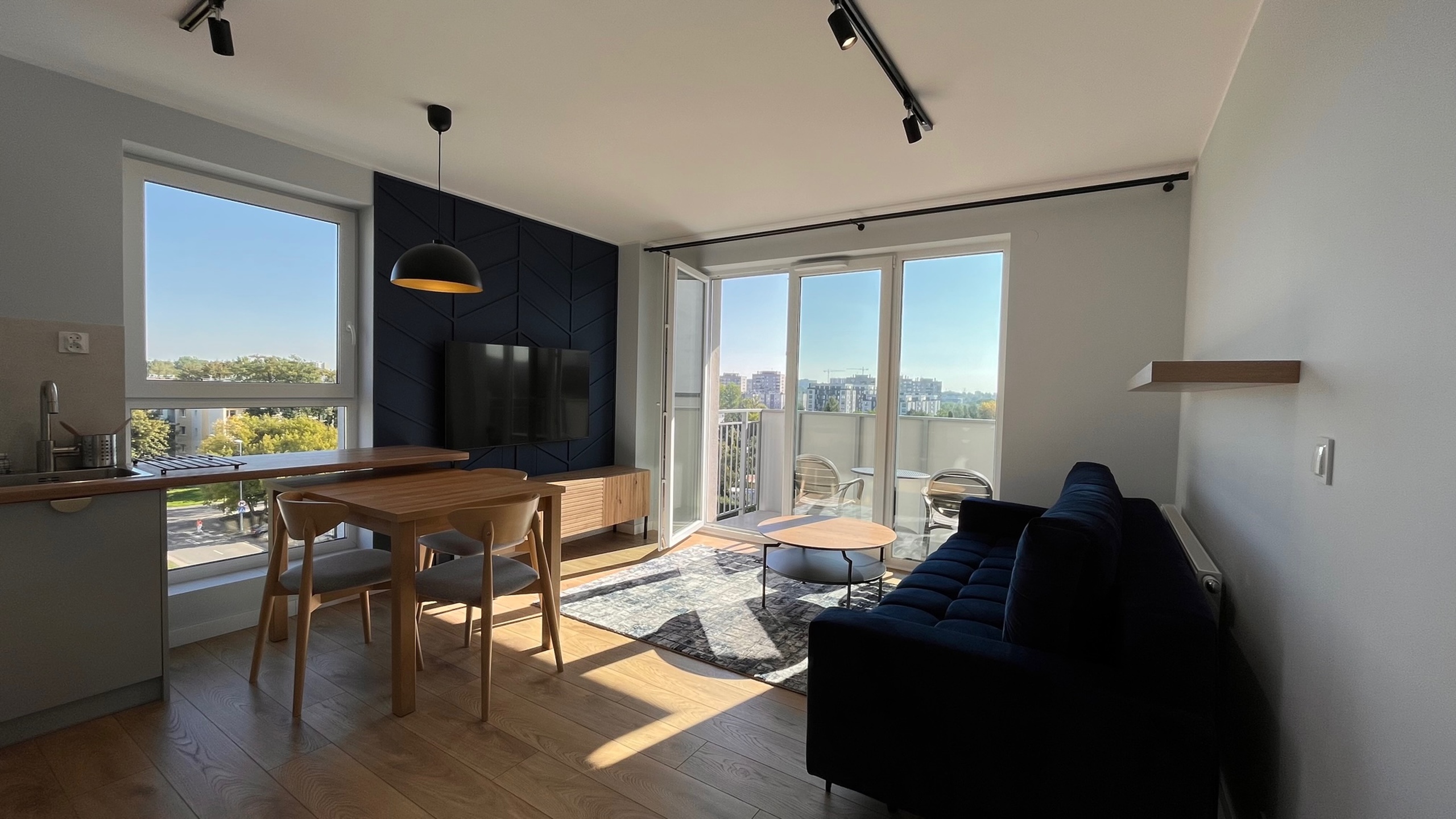 Śliczne nowe 3 pokojowe m.parking, komórka, klimatyzacja - zdjęcie 1