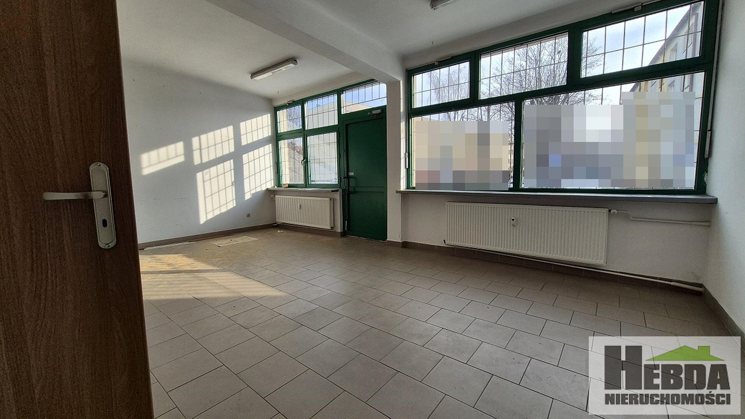 Tarnów, ul.Klikowska , lokal handlowo - usługowy , 65 m2 z parkingiem ! - zdjęcie 5