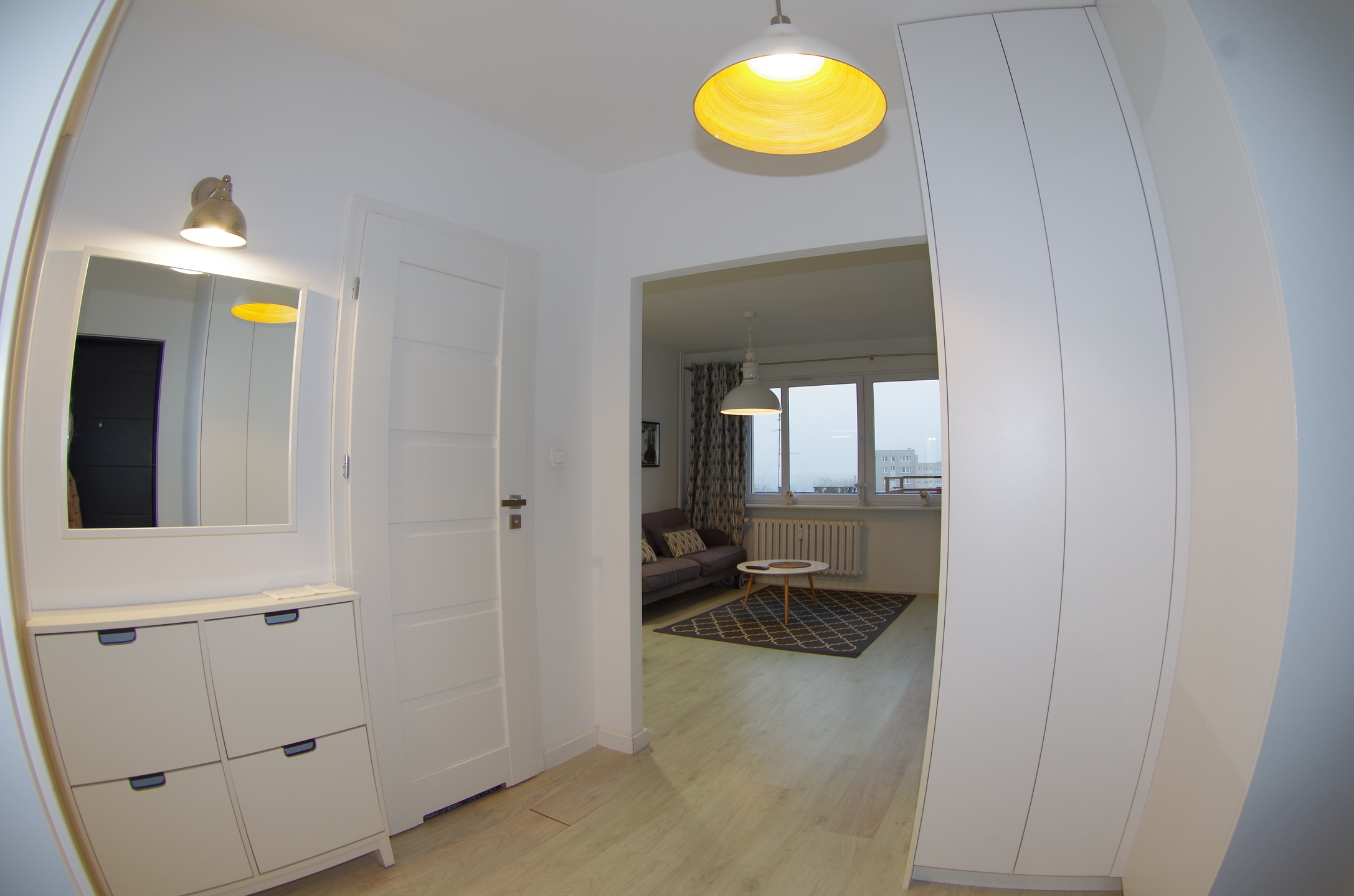 Ładne , mieszkanie z balkonem - na wynajem - zdjęcie 4