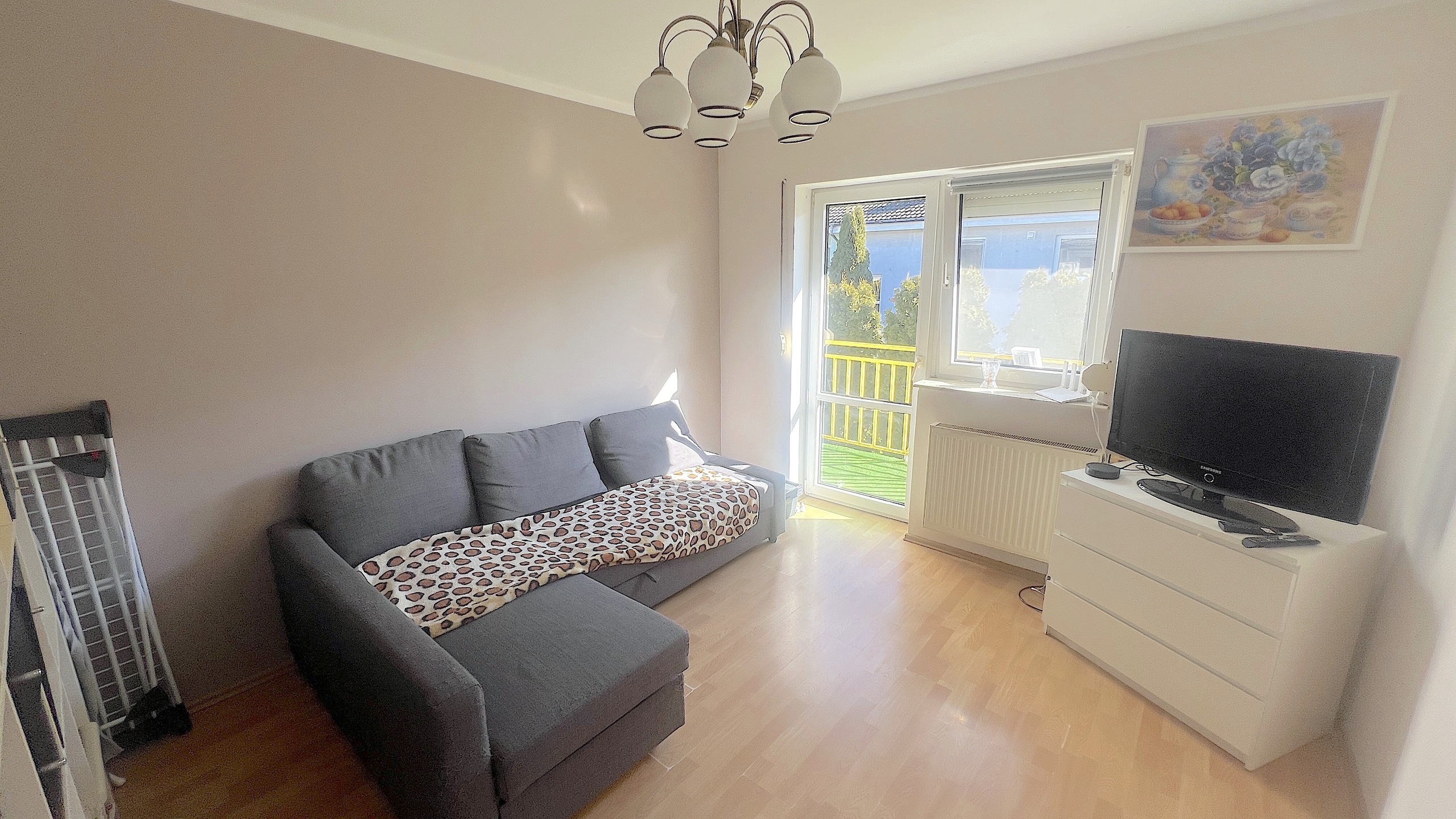 Przestronny dom z garażem w bardzo dobrej lokalizacji - zdjęcie 15