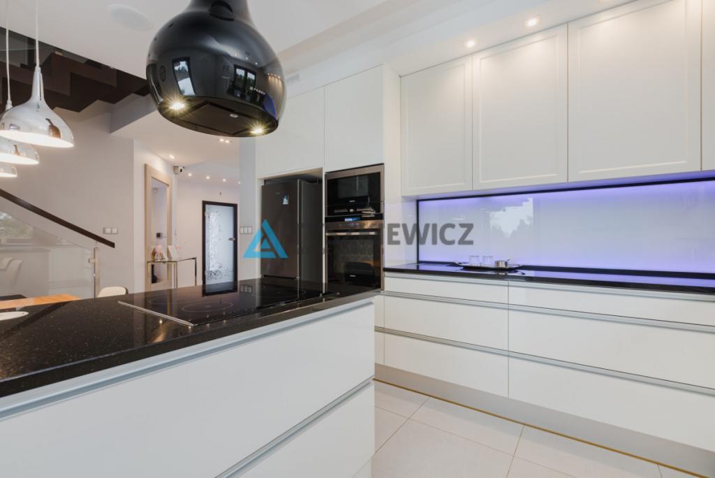Wyjątkowy dom wolnostojący 206 m² | Bolszewo - zdjęcie 9