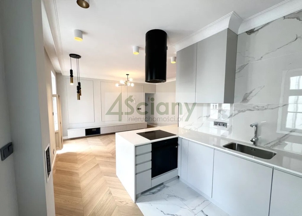 Mieszkanie 61,72 m², Warszawa, Śródmieście, Wspólna - zdjęcie 9