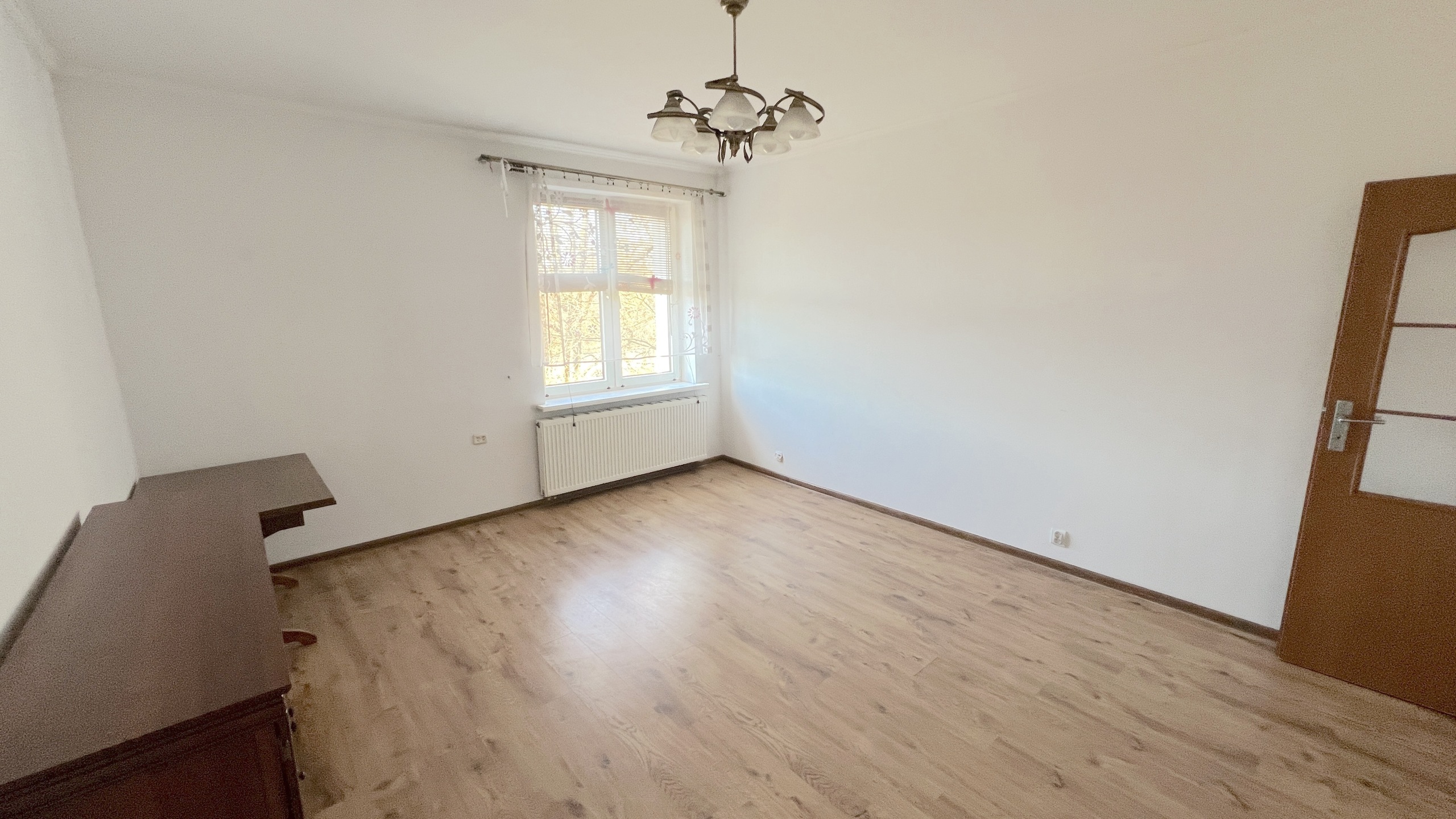 Przestronne mieszkanie 2 pokojowe w zielonej okolicy - zdjęcie 1