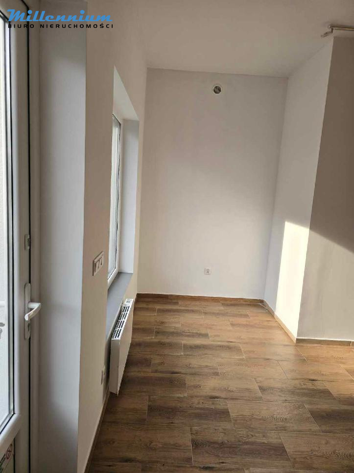 Lokal użytkowy z witryną w Rumi - zdjęcie 4