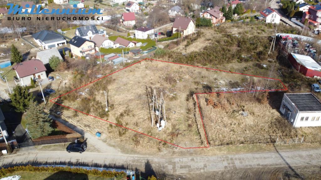 Działka z pozwoleniem na budowę oszczędnego domu - zdjęcie 2