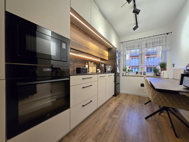 Mieszkanie 47&nbsp;m², Leszno, Wojska Polskiego - zdjęcie 1