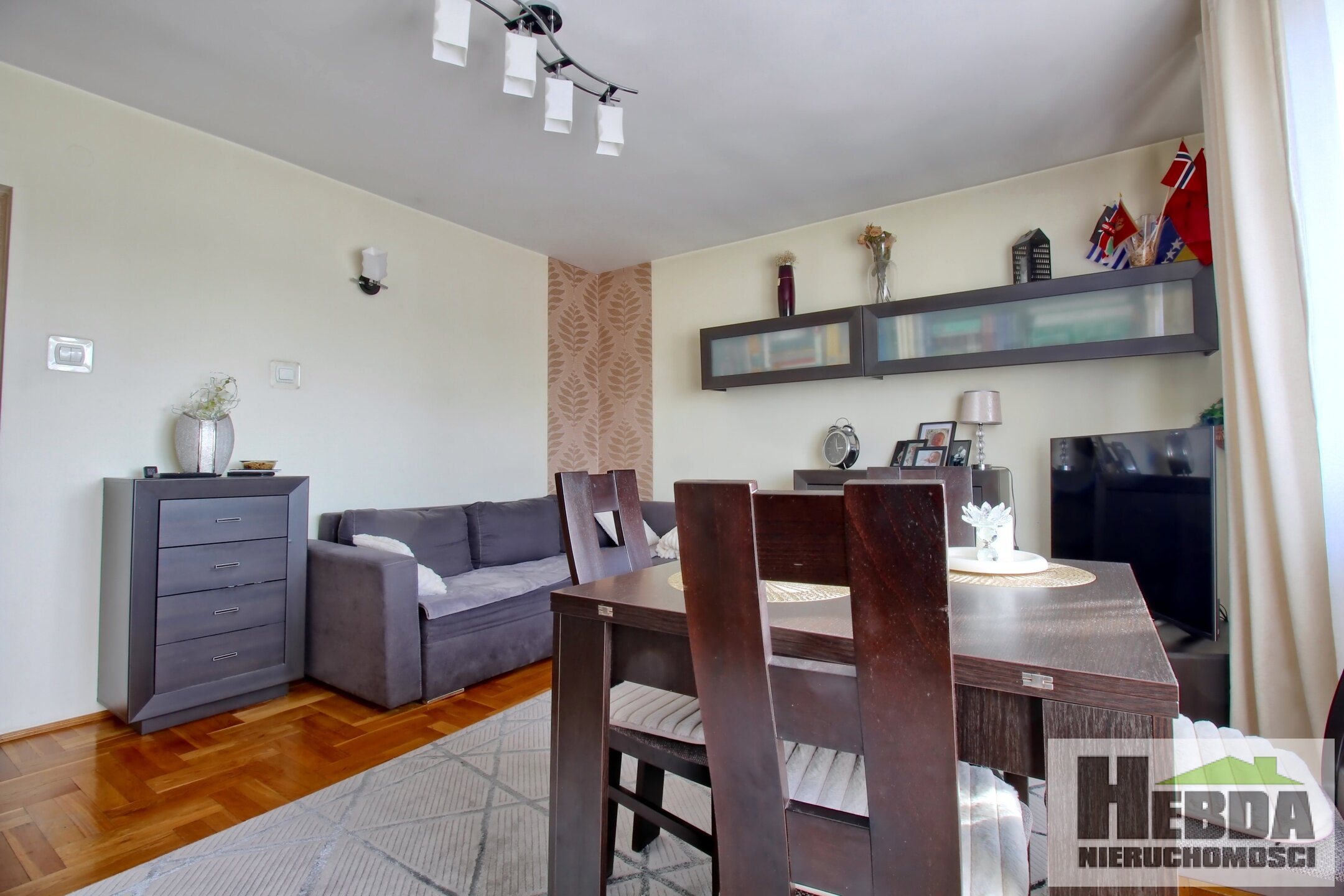 Na sprzedaż mieszkanie 3 pokojowe !!! Oś Zielone !!! - zdjęcie 1