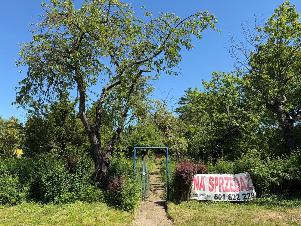 Działka rekreacyjna 732&nbsp;m², Poznań, Jeżyce, Bukowska 169 ROD - zdjęcie 1