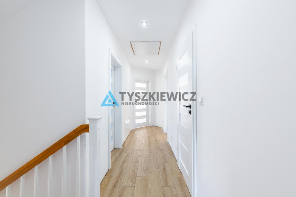 Piękny, nowoczesny dom blisko jeziora - zdjęcie 8