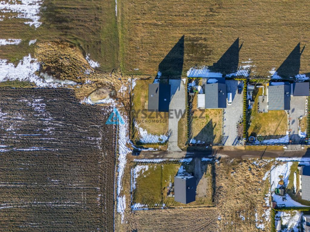 Piękny, nowoczesny dom blisko jeziora - zdjęcie 14