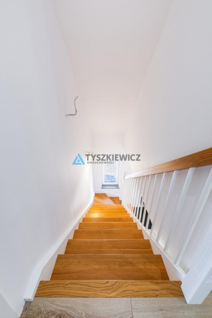 Piękny, nowoczesny dom blisko jeziora - zdjęcie 27