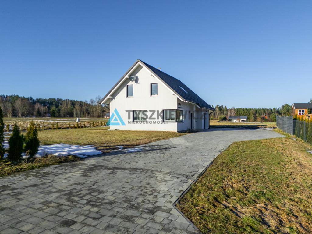 Piękny, nowoczesny dom blisko jeziora - zdjęcie 7