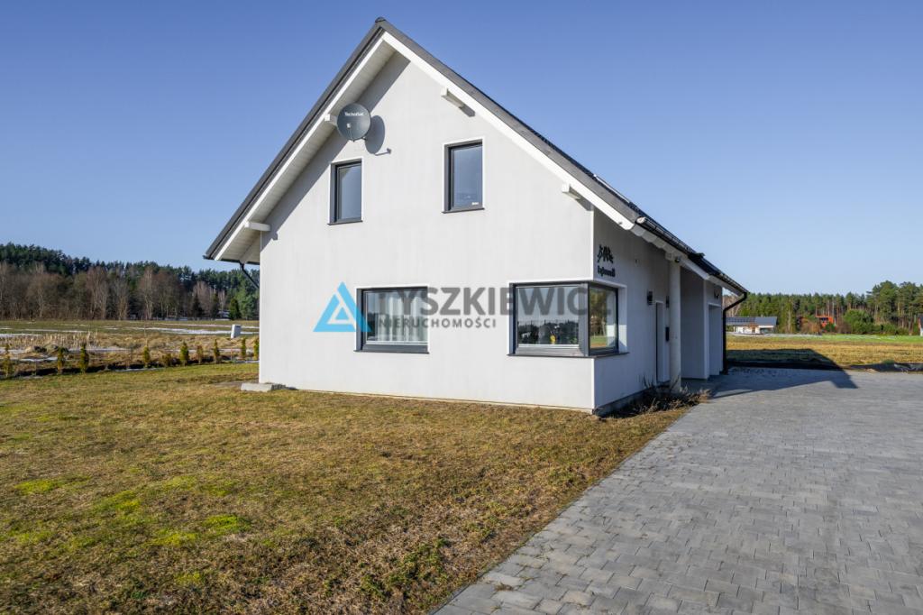 Piękny, nowoczesny dom blisko jeziora - zdjęcie 22