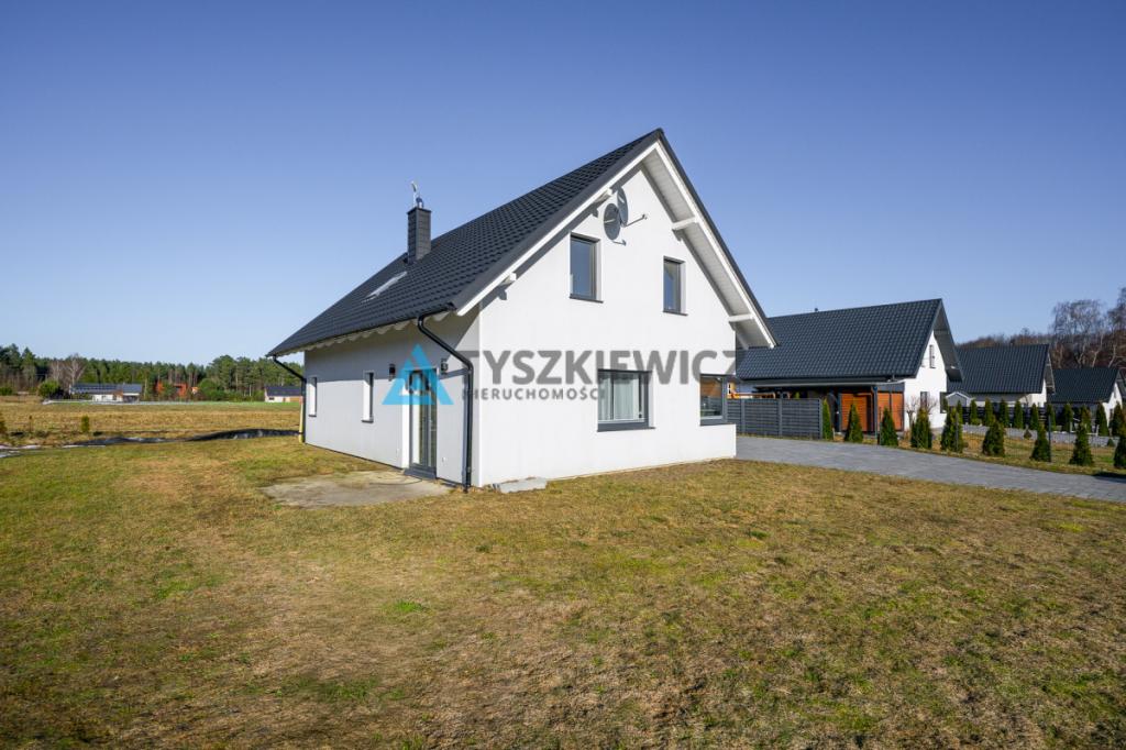 Piękny, nowoczesny dom blisko jeziora - zdjęcie 16