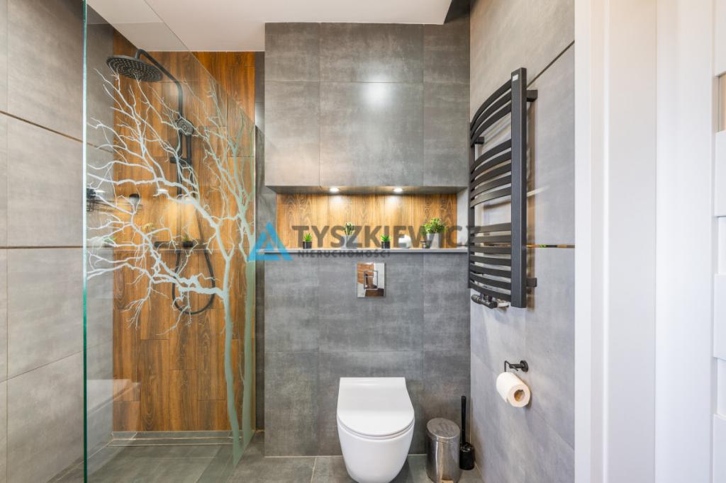 Piękny, nowoczesny dom blisko jeziora - zdjęcie 11