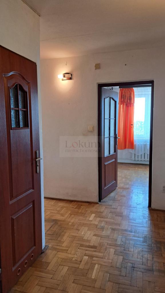 Bemowo - cztery pokoje z pięknym widokiem - zdjęcie 12