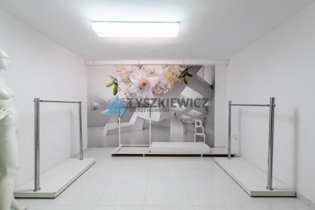 Dom z lokalem usługowym w dobrej lokalizacji - zdjęcie 28