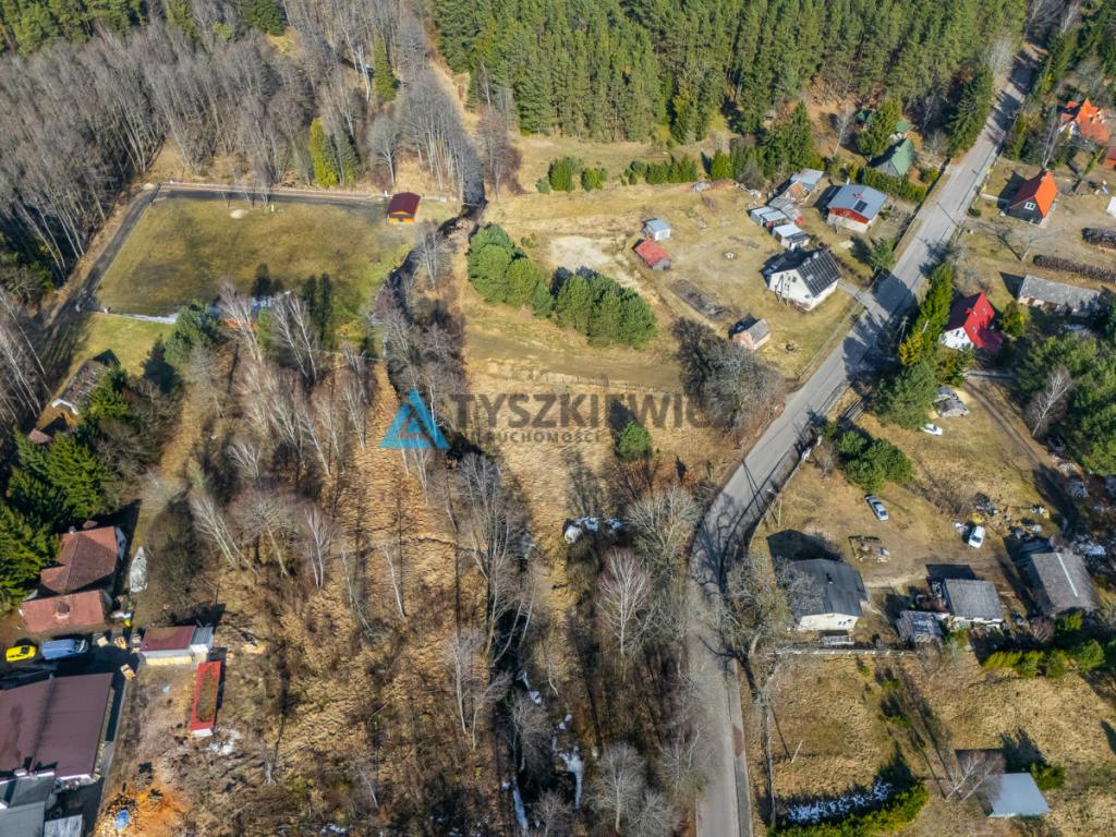Działka budowlana z linią brzegową rzeki - zdjęcie 14