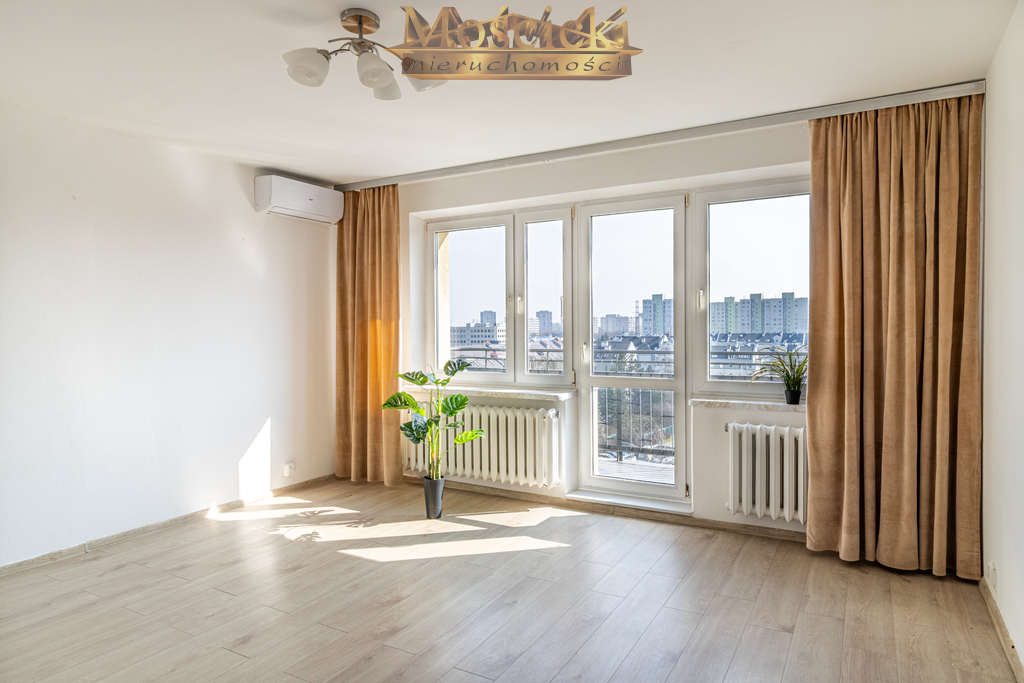 Przestronne 3 pokoje przy Metrze Stokłosy - zdjęcie 1