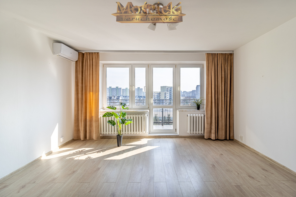 Przestronne 3 pokoje przy Metrze Stokłosy - zdjęcie 2