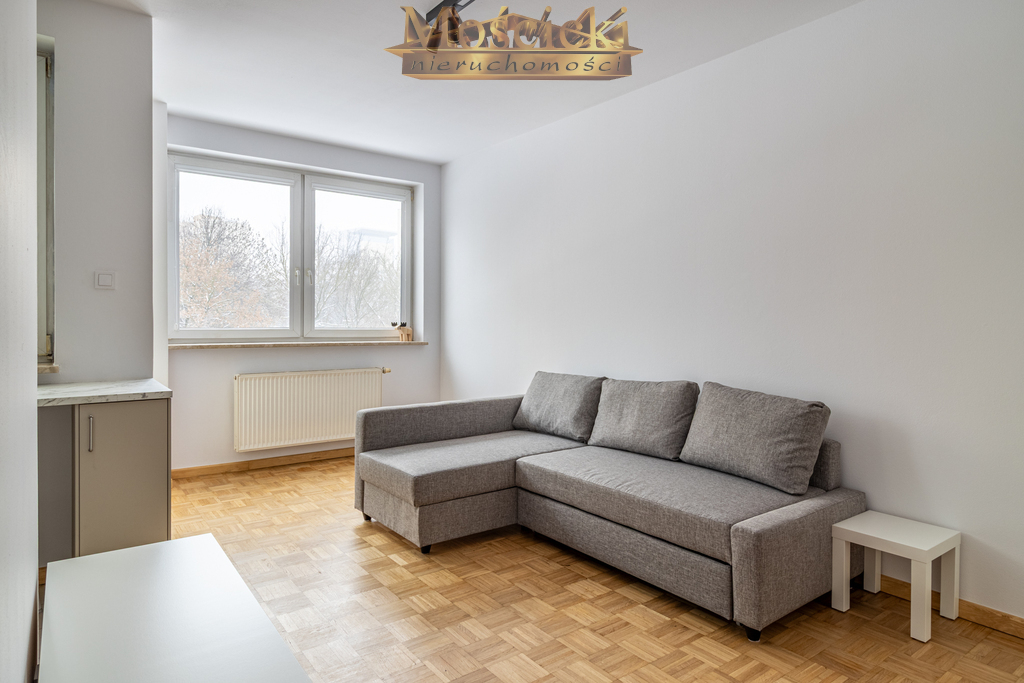 Cicha kawalerka w bardzo dobrej lokalizacji - zdjęcie 14