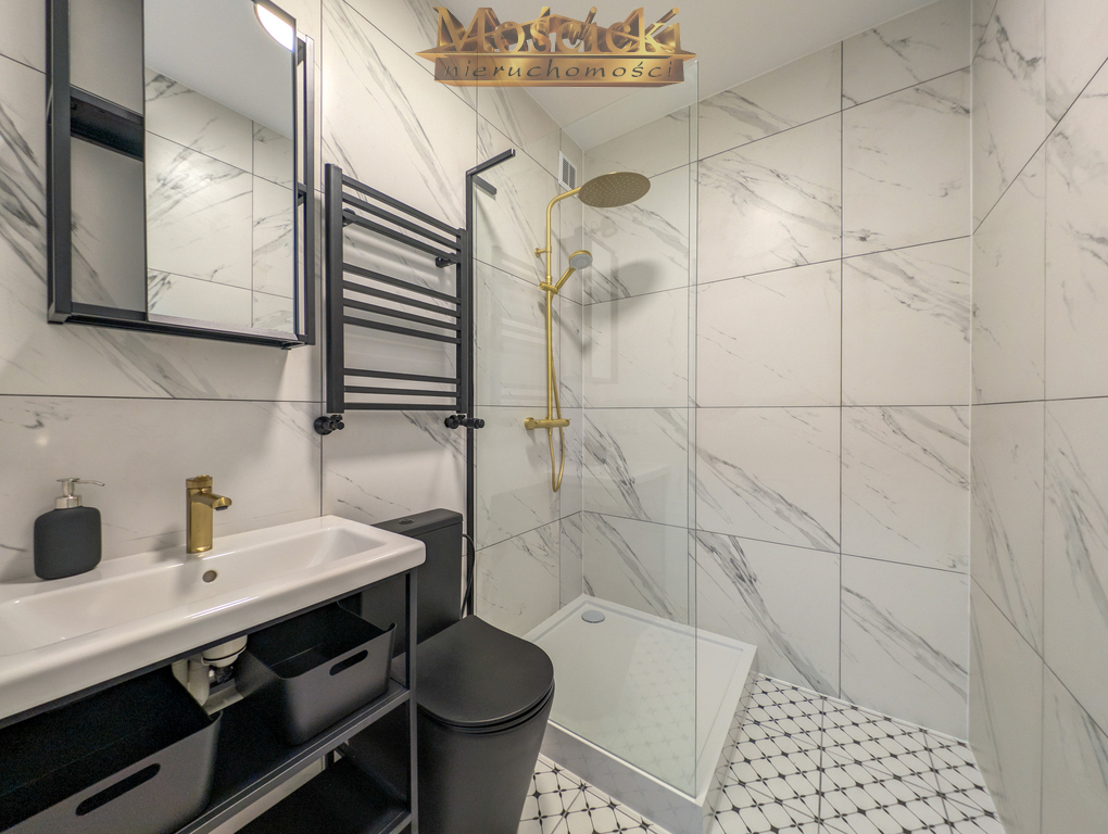 Cicha kawalerka w bardzo dobrej lokalizacji - zdjęcie 8