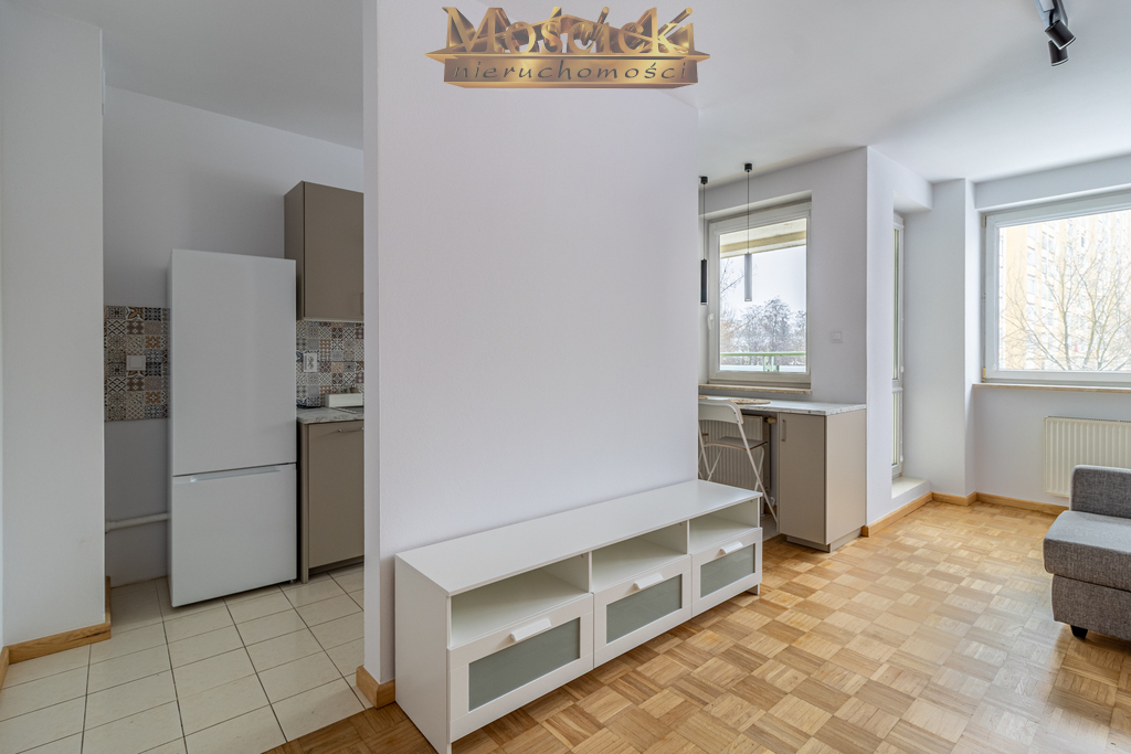 Cicha kawalerka w bardzo dobrej lokalizacji - zdjęcie 13