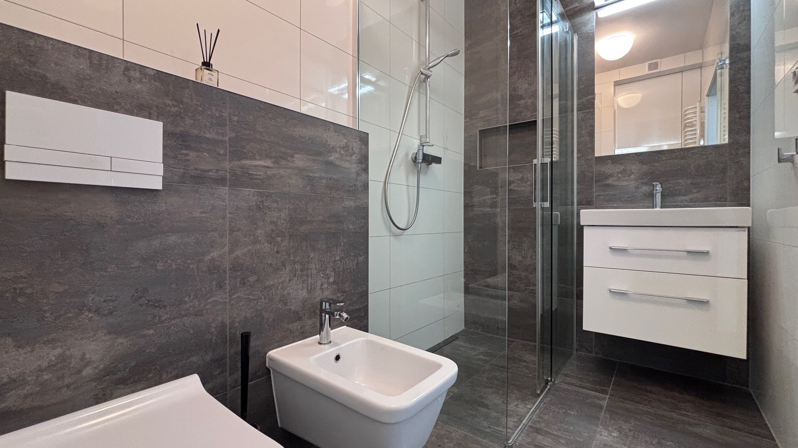 os. Tysiąclecia 2 pok nowa zabudowa m.parkingowe - zdjęcie 10