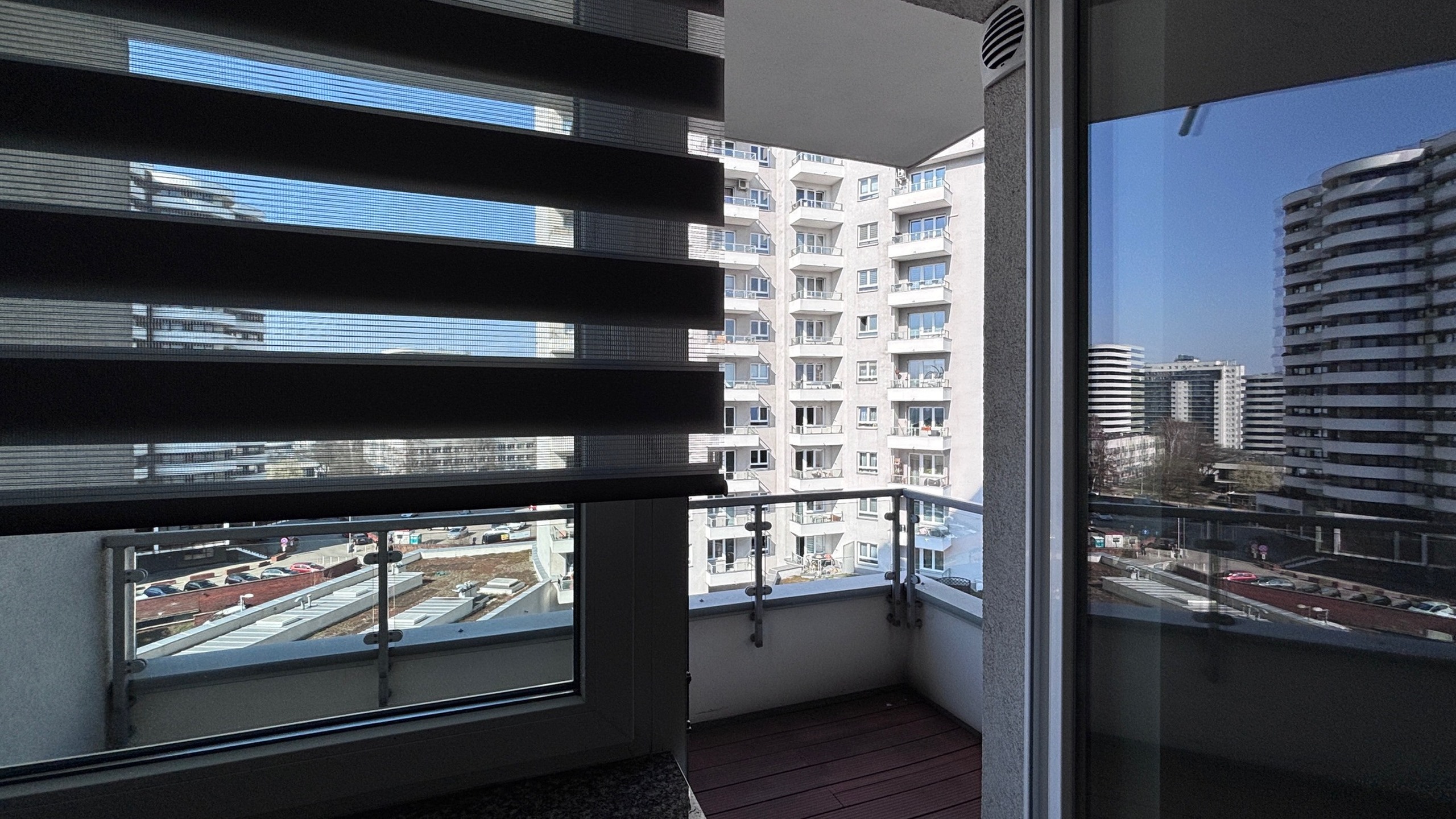 os. Tysiąclecia 2 pok nowa zabudowa m.parkingowe - zdjęcie 4