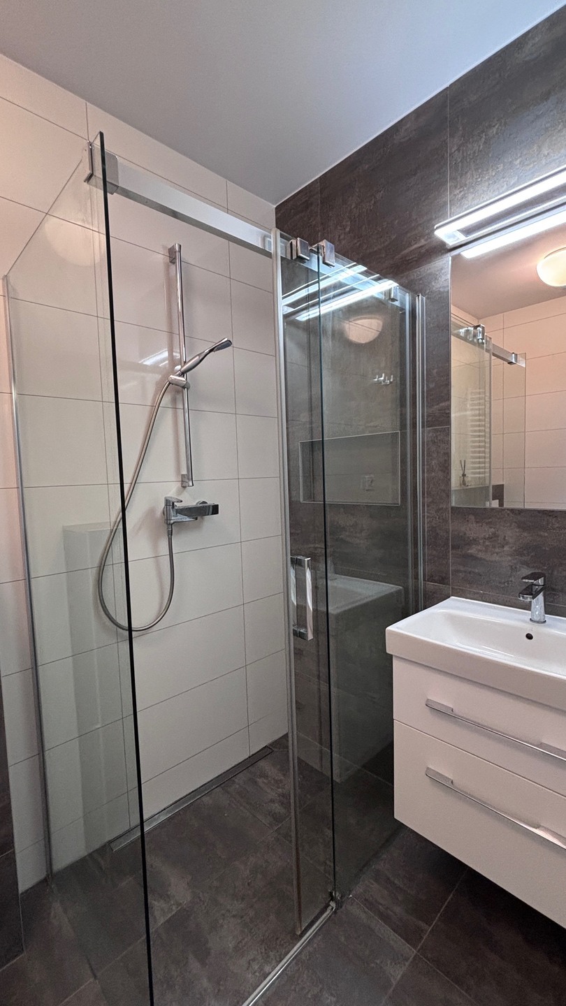 os. Tysiąclecia 2 pok nowa zabudowa m.parkingowe - zdjęcie 9