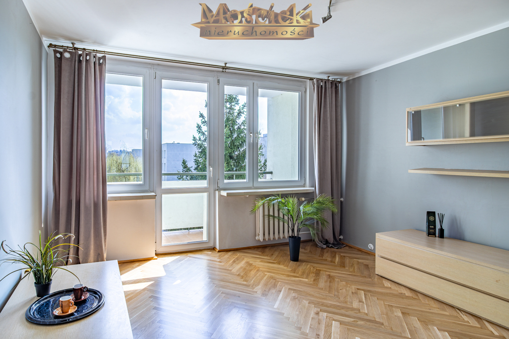 Przytulne 2 pokoje tuż przy Metrze Imielin - zdjęcie 1