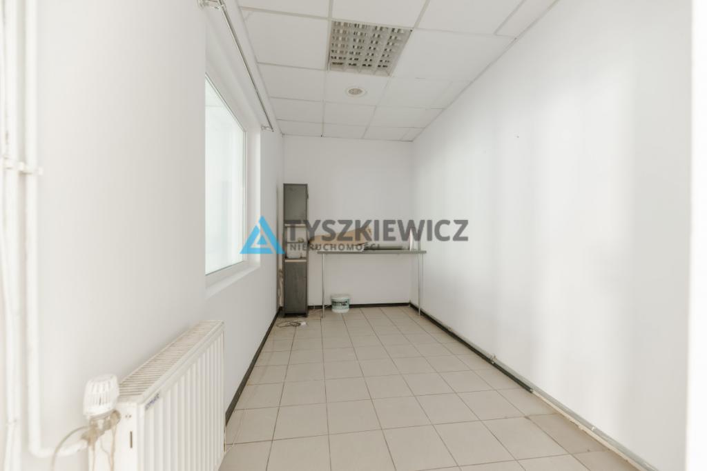 Duży lokal w samym centrum Słupska! Świetna cena! - zdjęcie 5
