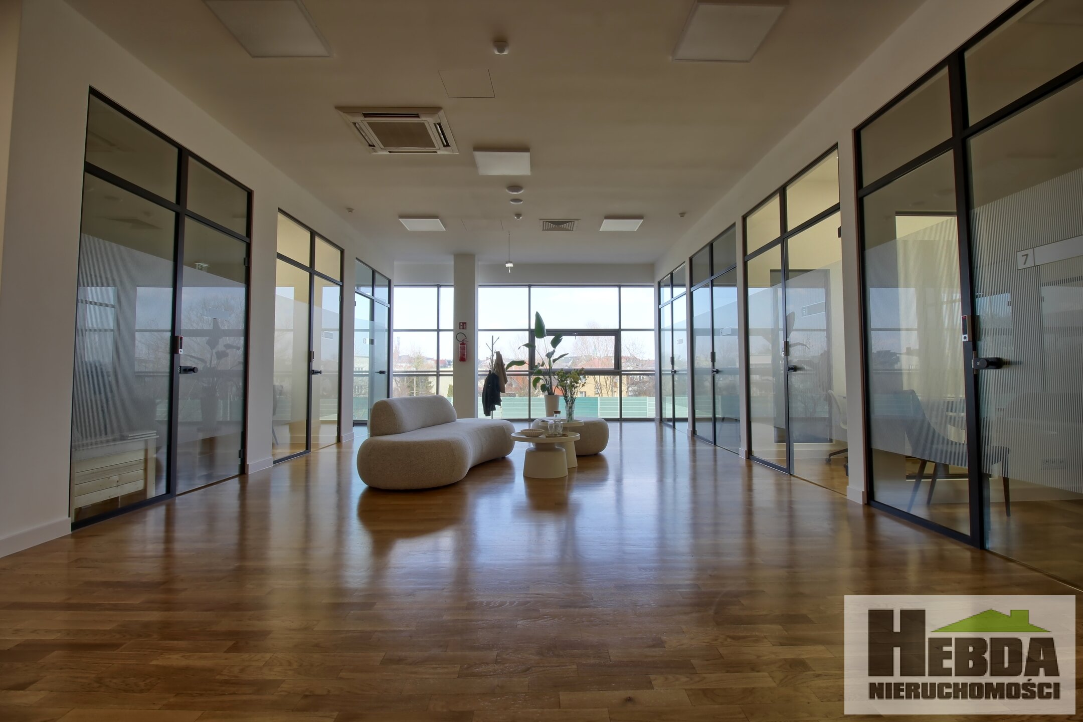 Na wynajem powierzchnia biurowa oraz przestrzeń coworkingowa !!! Brzesko - zdjęcie 4