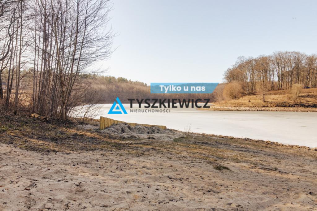 Piękna, duża działka z linią brzegową - zdjęcie 1