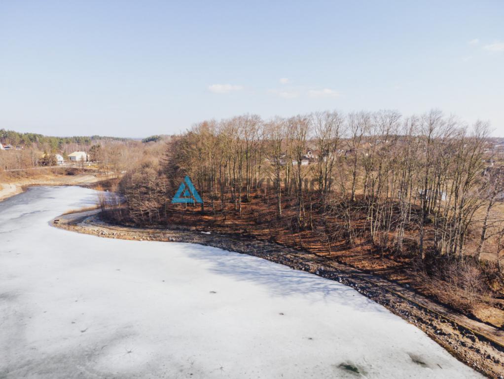 Piękna, duża działka z linią brzegową - zdjęcie 12