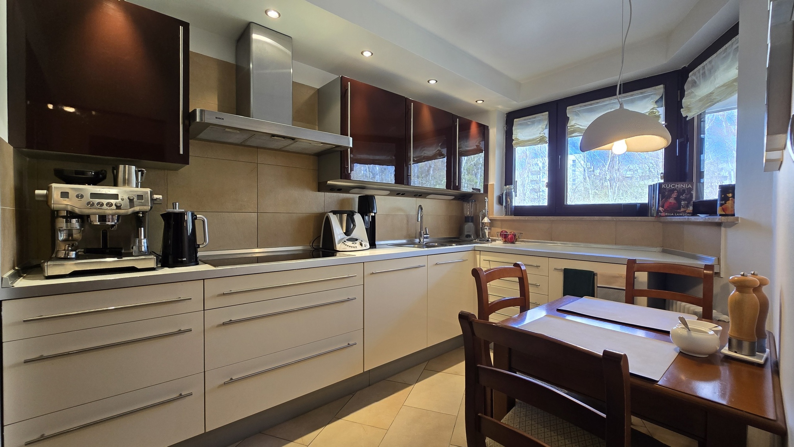 Elegancki i przestronny apartament do sprzedaży z widokiem na las na osiedlu OPT w Katowicach! - zdjęcie 12